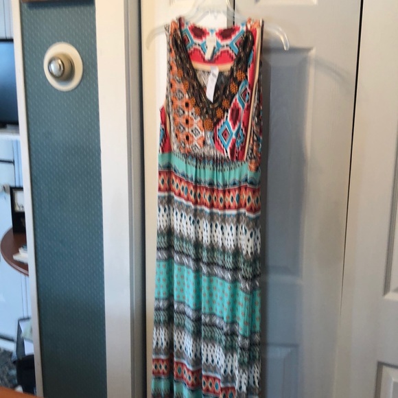 Dress - Picture 4 of 7